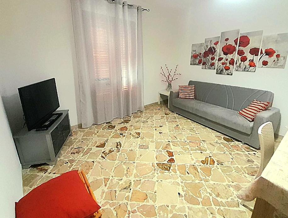 Апартаменти Little Italy Кастелламмаре-дель-Гольфо Екстер'єр фото
